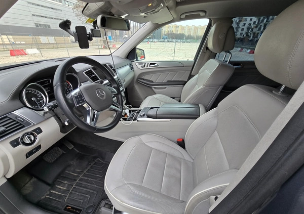 Mercedes-Benz GL cena 99999 przebieg: 198000, rok produkcji 2012 z Warszawa małe 254